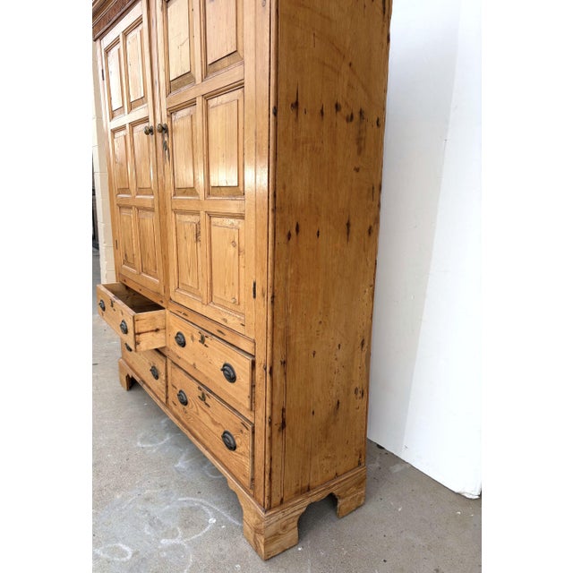 Early 19th Century Pine Linen Cabinet / Armoire For Sale - Image 4 of 9