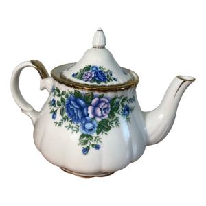 1980s English Garden Teapot Robinson Ransbottom Japan Blue Roses Floral 4 Cup Vintage
