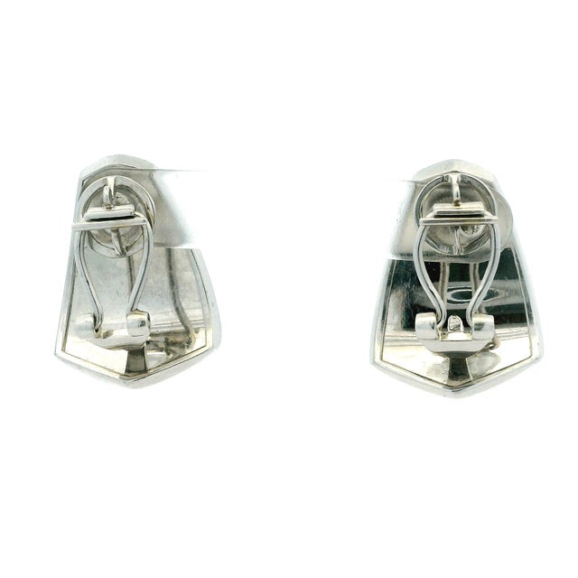 Gray 1980s Pair of Italian 18k White Gold Smoky Quartz & Diamond Sculptural Earrings For Sale - Image 8 of 14