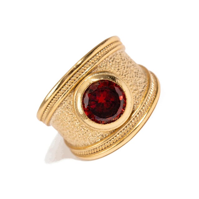 Contemporary Majestic Ruby Gold Statement Ring, Size 8 For Sale - Image 3 of 8