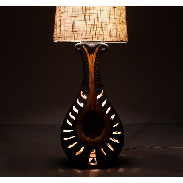 Mid-Century Modern Large Fat Lava Ceramic Floor Lamp from Walter Gerhards, West Germany, 1970s For Sale - Image 3 of 12