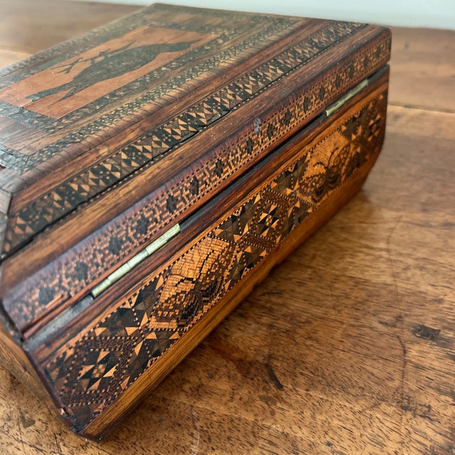 Brown Antique English Wood Inlay Tunbridge Box With Bird Motif For Sale - Image 8 of 11