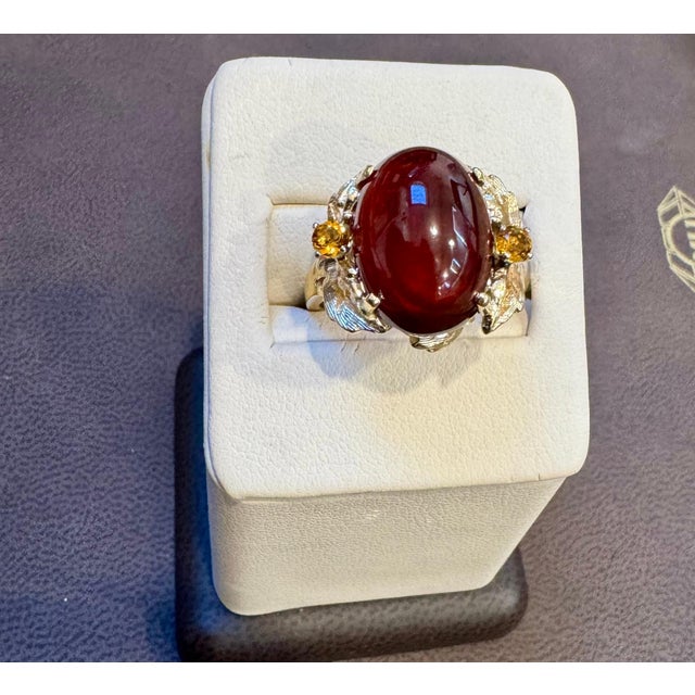 10.5 Carat Oval Garnet Cabochon 14 Karat Yellow Gold Cocktail Ring Vintage For Sale In New York - Image 6 of 18