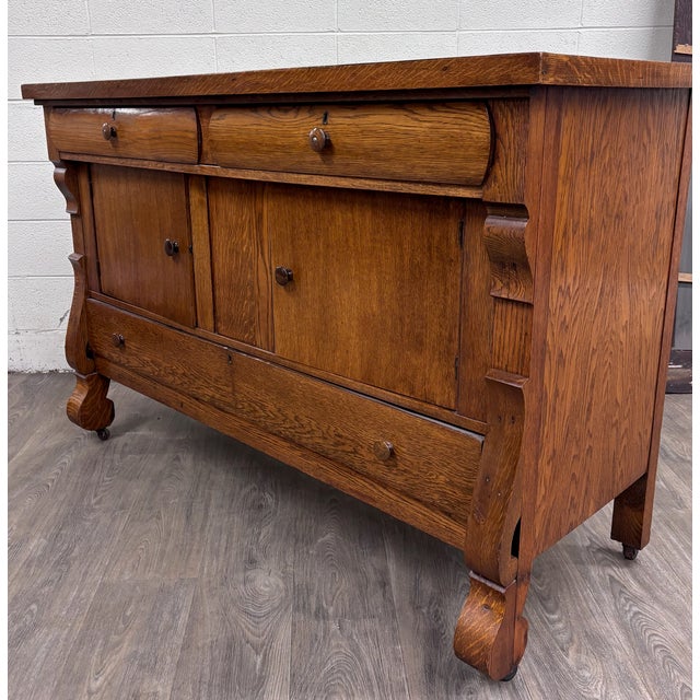 Antique Victorian Quarter Sawn Tiger Oak Serpentine Dresser With Mirror For Sale - Image 4 of 11