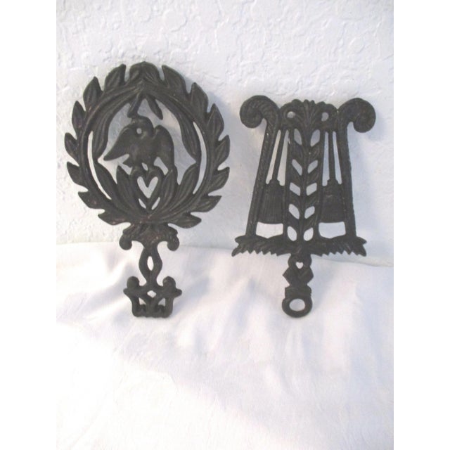 1970s 1970s Americana Black Cast Iron Hanging Trivets, a Pair For Sale - Image 5 of 5