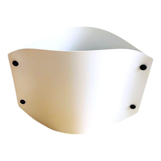 Italian Modern Vela Table Lamp in White Acrylic by Samuel Parker, 1980s For Sale