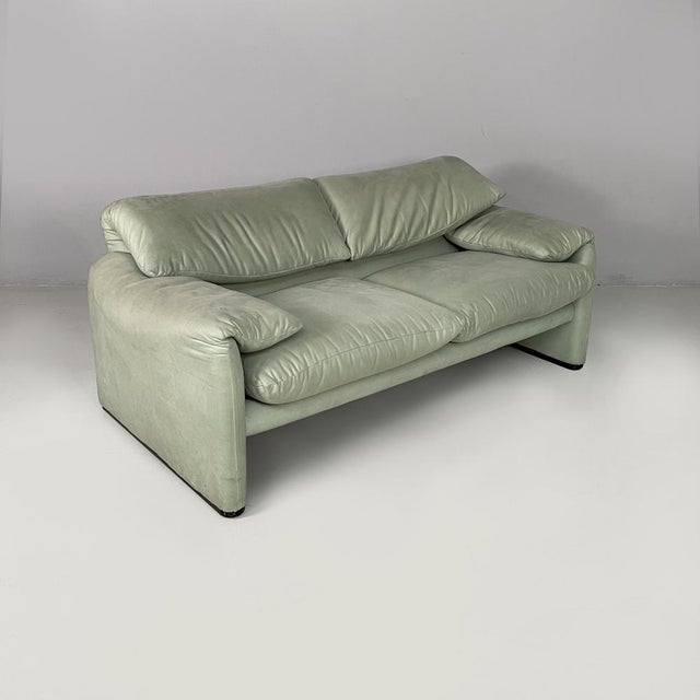 Italian modern green velvet sofa Maralunga by Vico Magistretti for Cassina, 1970s Two-seater sofa model Maralunga in light...