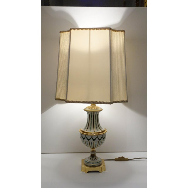 1950s Vintage Porcelain and Brass Table Lamp by Giulia Mangani, 1950s For Sale - Image 5 of 12