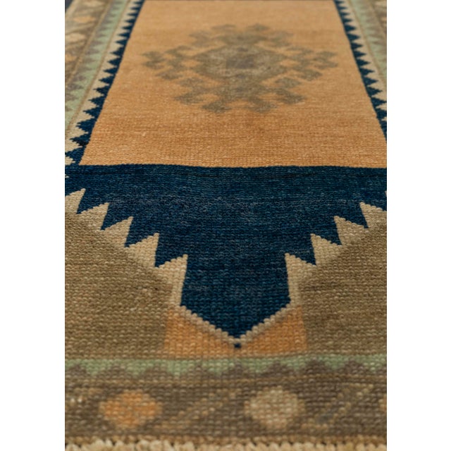 Turkish Turkish Mini Rug Oriental Hand Knotted Vintage Rug 1'6" x 2'9" #21276 For Sale - Image 3 of 8