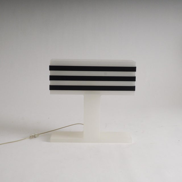Modern Acrylic Glass Table Lamp, 1980s For Sale - Image 9 of 18
