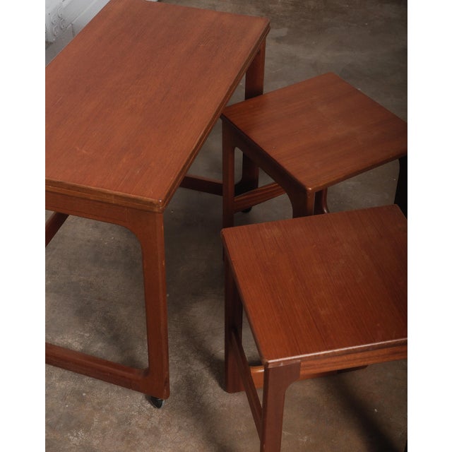 Vintage Teak Triform Nesting Tables by McIntosh Set of 3 For Sale - Image 9 of 9