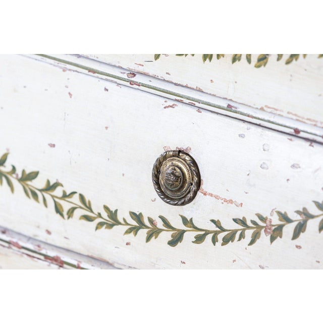 18th Century Dutch Painted Linen Press, 1750s For Sale - Image 13 of 18