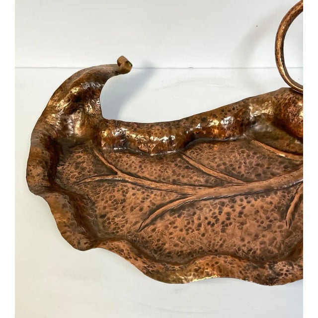 Traditional Early 20th Century Austrian Secessionist Hand-Forged Copper Leaf Motif Bowl/Vide-Poche For Sale - Image 3 of 13