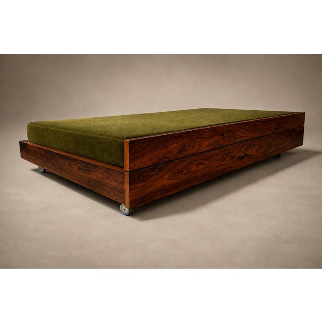 1960s Brazilian Modern Two-in-One Rosewood Sofa & Daybed in Deep Olive Mohair, Celina For Sale - Image 5 of 18