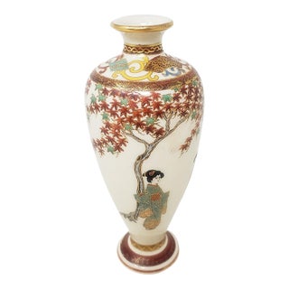 Antique Japanese Satsuma 6" Vase - Late Meiji Era - Geisha - Attendant - Tree - Leaves For Sale