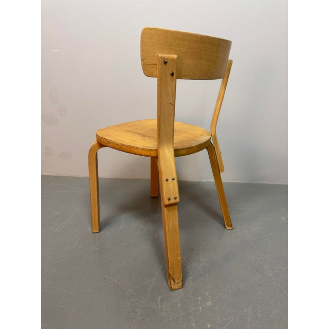 First Edition Model 69 Chairs in Plywood by Alvar Aalto for Artek, Finland, 1940s, Set of 3 For Sale - Image 9 of 9