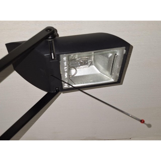 1990s Tizio Plus Desk Lamp with Rotating Head by Richard Sapper for Artemide, 1990s For Sale - Image 5 of 9