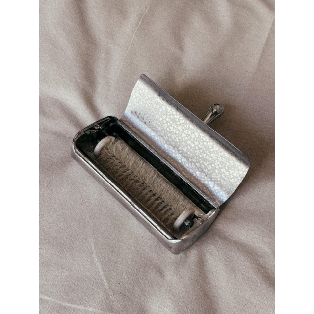 French Silent Butler with Floral Metalwork For Sale - Image 3 of 6