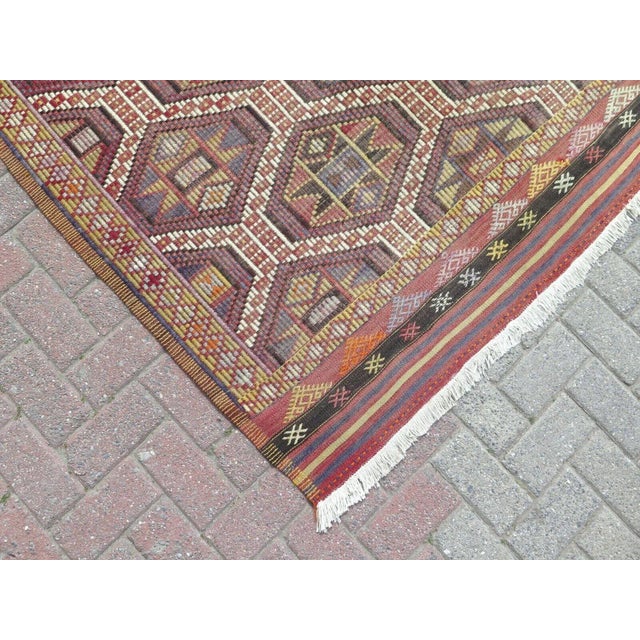 1960s Vintage Embroidered Kilim Rug -60"x97" For Sale - Image 11 of 13