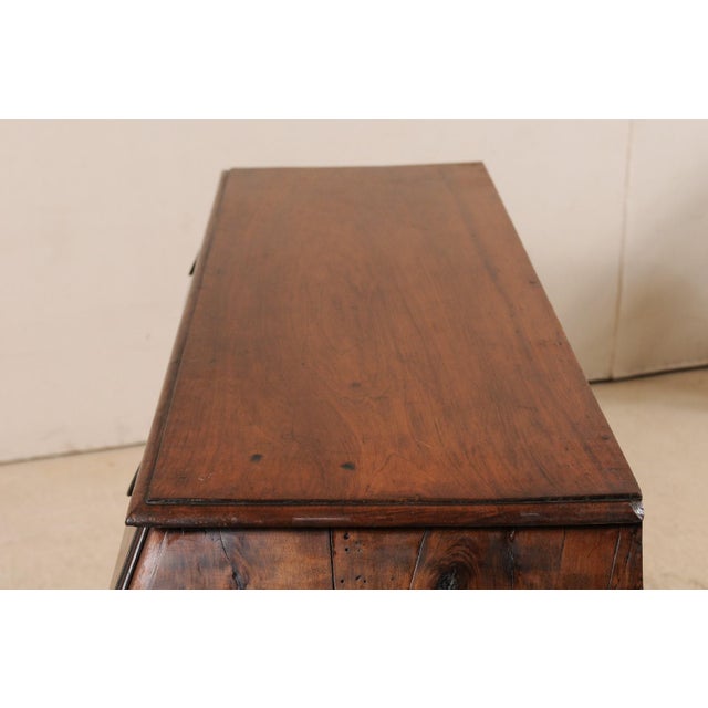 Late 18th Century Italian Walnut Wood Commode For Sale - Image 11 of 12