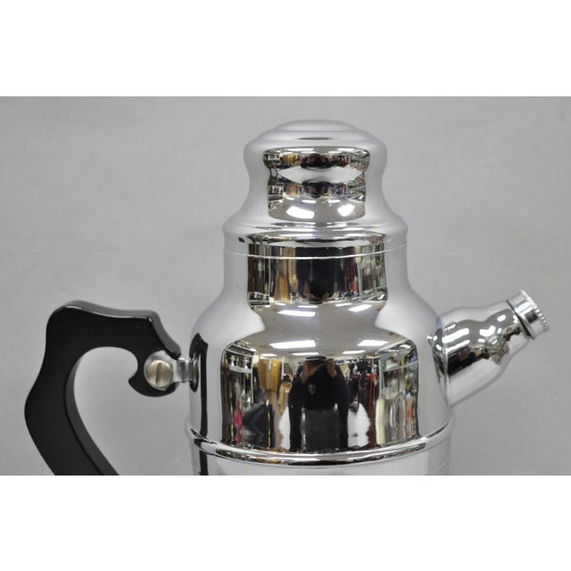 Art Deco Vintage Art Deco Style Silver Plated Martini Bar Cocktail Shaker Pitcher For Sale - Image 3 of 14