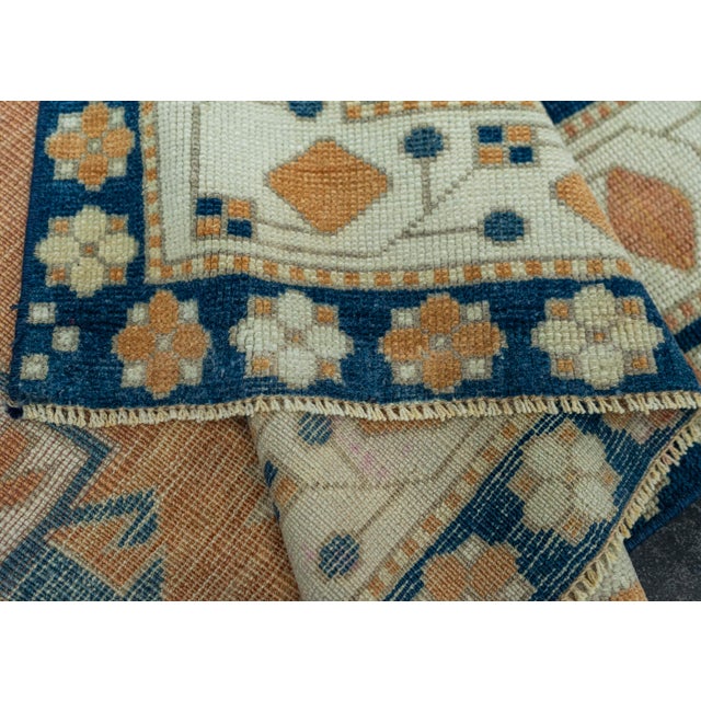 Turkish Vintage Rug 4'5" x 5'9" #20782 For Sale In Houston - Image 6 of 8