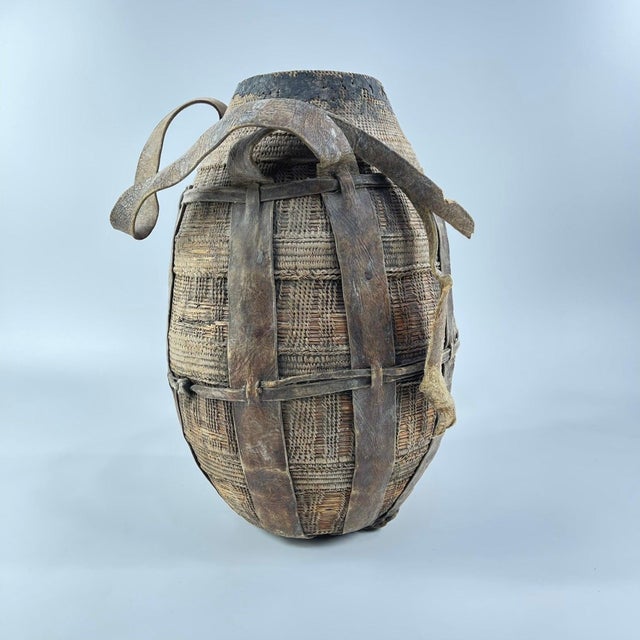 Early 20th Century Ethiopian Milk Jug MATTER COLLECTION For Sale In Denver - Image 6 of 6