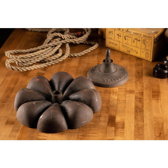 1900s Antique Industrial Cobblers Tulip For Sale In Chicago - Image 6 of 9
