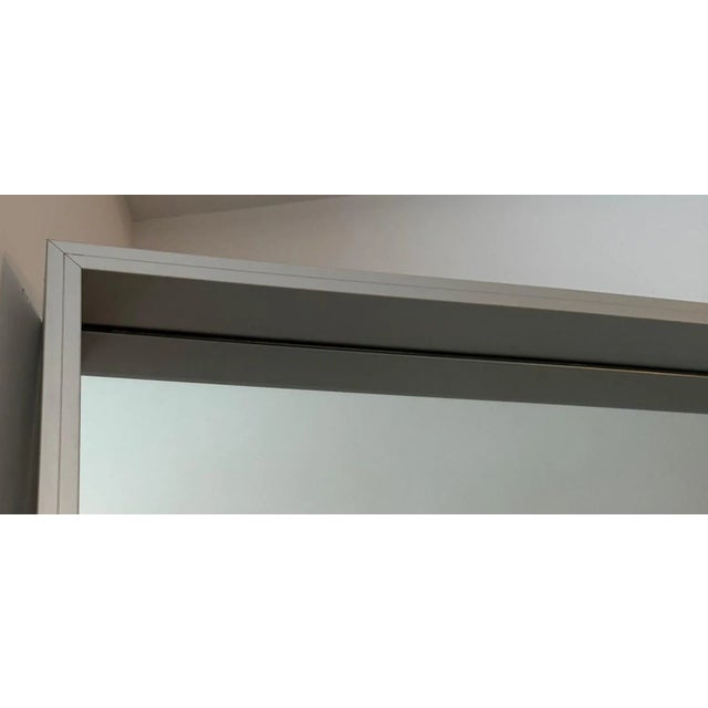 Large rectangular mirror which can be installed horizontally or vertically. The large projection surface of the mirror is...