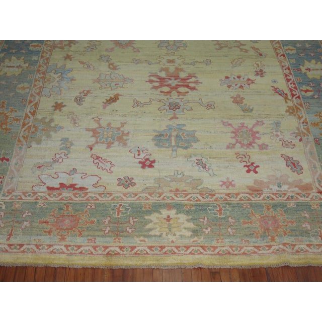 Textile Vintage Inspired Wool Oushak rug no.8767 For Sale - Image 7 of 7