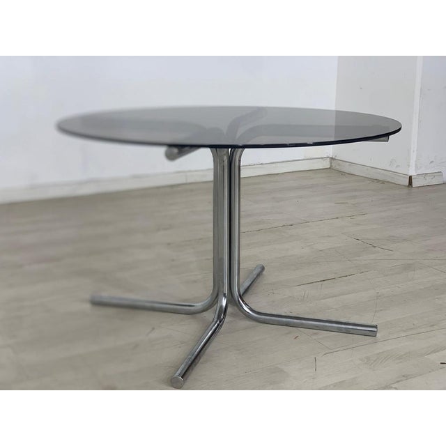 Mid-Century Coffee Table in Glass For Sale - Image 4 of 7