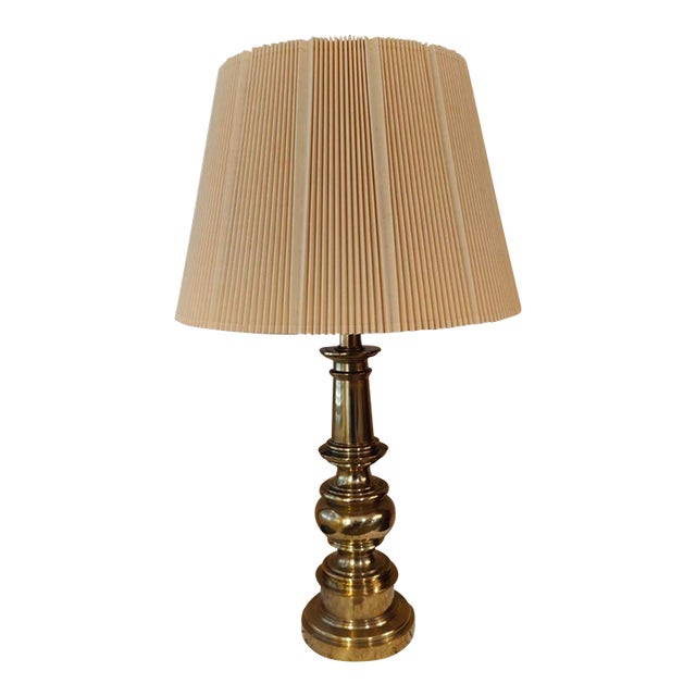 1970s American Classical Brass Stiffel Table Lamp For Sale