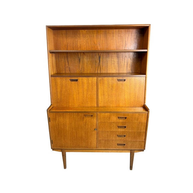 Mid-Century Modern Teak Highboard Wall Unit by Turnidge of London, 1970 For Sale - Image 6 of 6