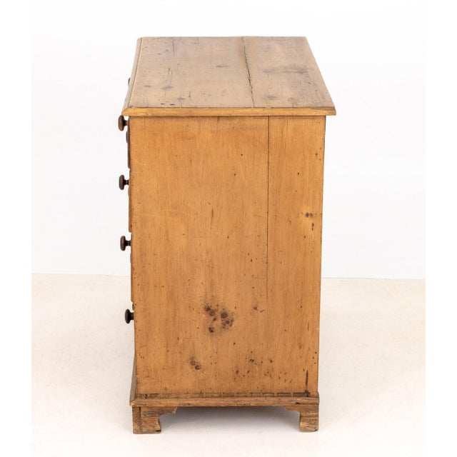 19th Century Victorian Pine Wood Chest of Drawers, 19th C. For Sale - Image 5 of 6