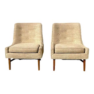 1960s Pair of Mid-Century Modern Upholstered Slipper Lounge Chairs For Sale