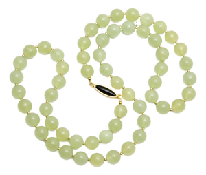 Vintage 32-Inch New Zealand Bowenite Beaded Necklace, Gold Plate Clasp
