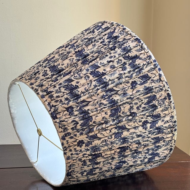 Vintage Blue and White Jacobean Style Floral Pleated Lampshade For Sale - Image 11 of 17