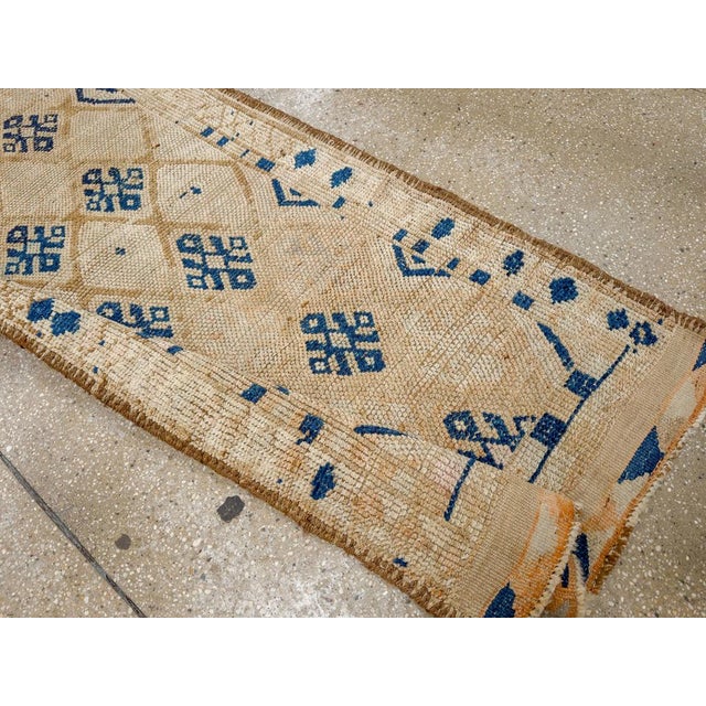 Galerie Shabab Collection Mid-20th Century Turkish Anatolian Runner For Sale - Image 9 of 10