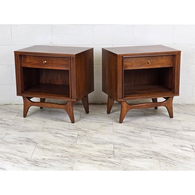 1950s Kent Coffey 'Insignia' Nightstands, A Pair For Sale In Richmond - Image 6 of 9