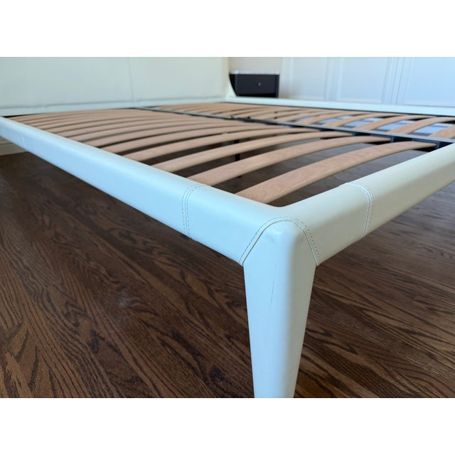 Contemporary Frag Vella California King Leather Bed — Michele Di Fonzo — Made in Italy — 2022 For Sale - Image 3 of 6