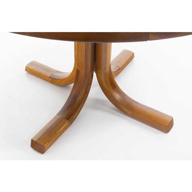 Round Dining Table in Elm from Ebénisterie Seltz, 1980s For Sale - Image 9 of 11