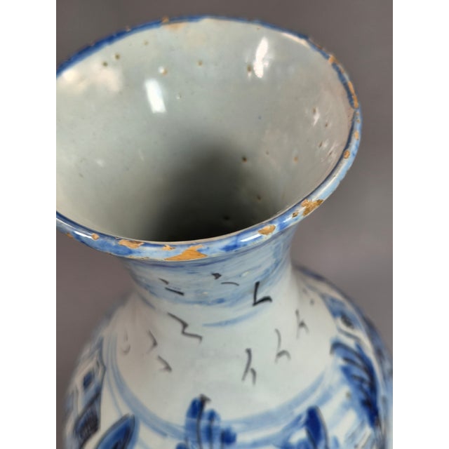 Antique Cantagalli Blue and White Savona Style Maiolica Cabinet Vase, Florence, 1884 For Sale - Image 11 of 13