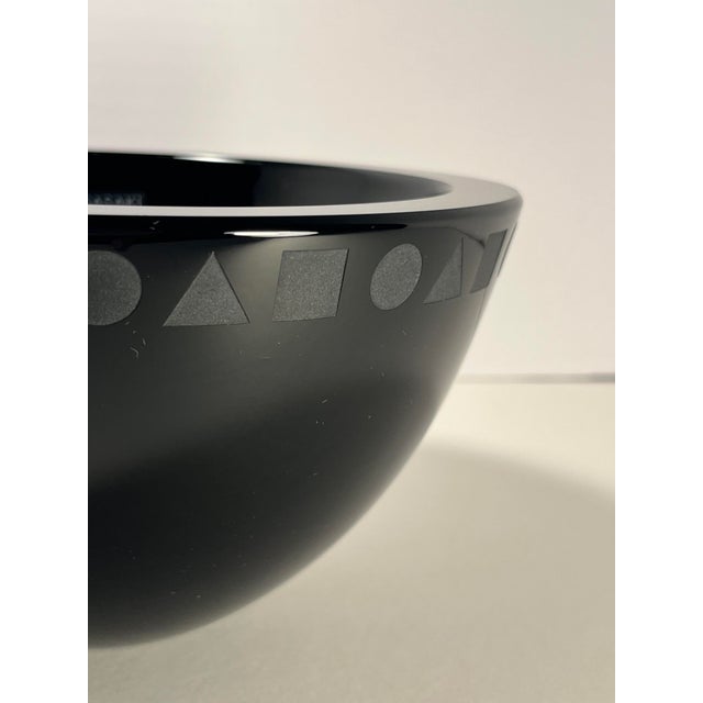 Postmodern Vintage Ward Bennett Sengai Sasaki Black Glass Bowl 24% Lead Crystal Made in Japan For Sale - Image 3 of 8