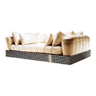 1970s Mid-Century Modern Attributed to Brueton Radiator Bed For Sale