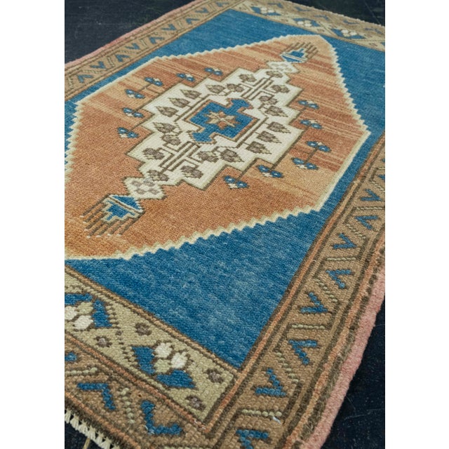 Turkish Mini Rug Oriental Hand Knotted Vintage Rug 1'10" x 2'10" #16205 For Sale In Houston - Image 6 of 8