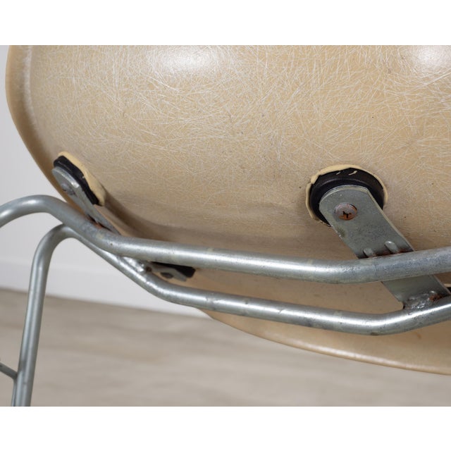 Set of Four Herman Miller DSS Mid-Century Fiberglass Side Chairs For Sale - Image 18 of 18
