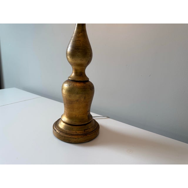 Wood 1900s Giltwood Hollywood Regency Gold Tall Candlestick Lamp For Sale - Image 7 of 12