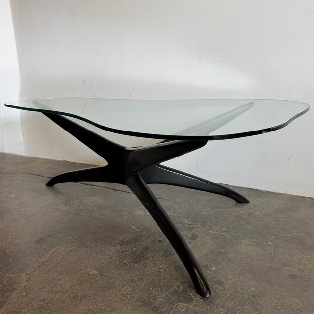 Coffee Table in the style of W. Kagan, 1950s, in Very Good conditions. Designed 1950 to 1959