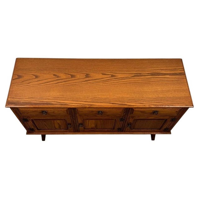 2000 - 2009 Antique Early 20th Century English Golden Oak Sideboard with Trestle Base For Sale - Image 5 of 13