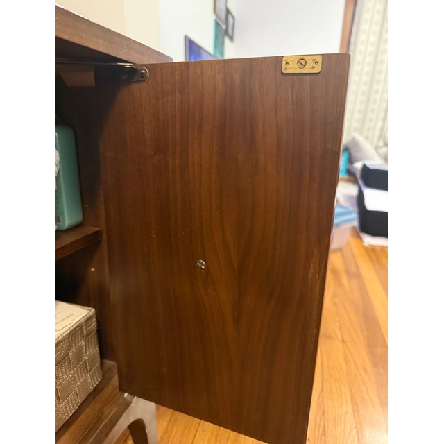 Chestnut R-Way Mid Century Modern Nightstand With Burl Inlay For Sale - Image 8 of 9